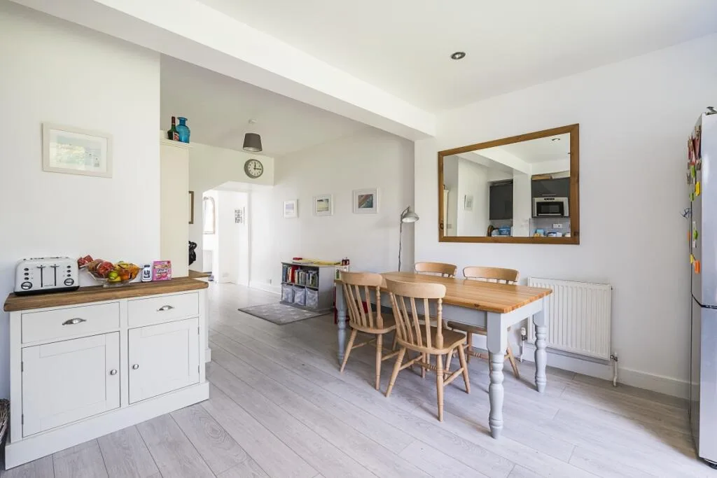 4 bedroom terraced house for rent