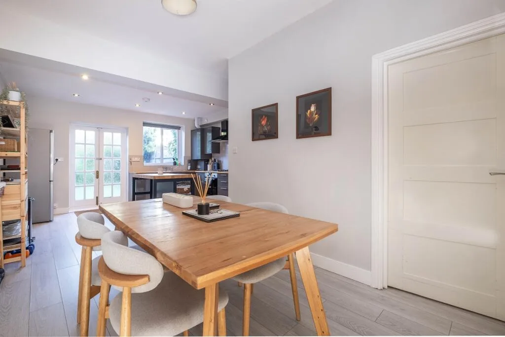 4 bedroom terraced house for rent