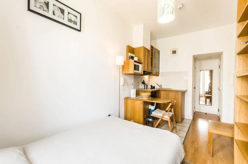 Studio flat for rent