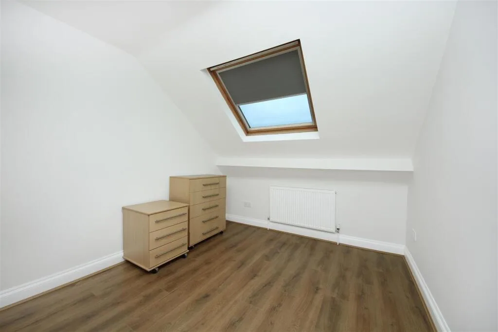 4 bedroom flat for rent
