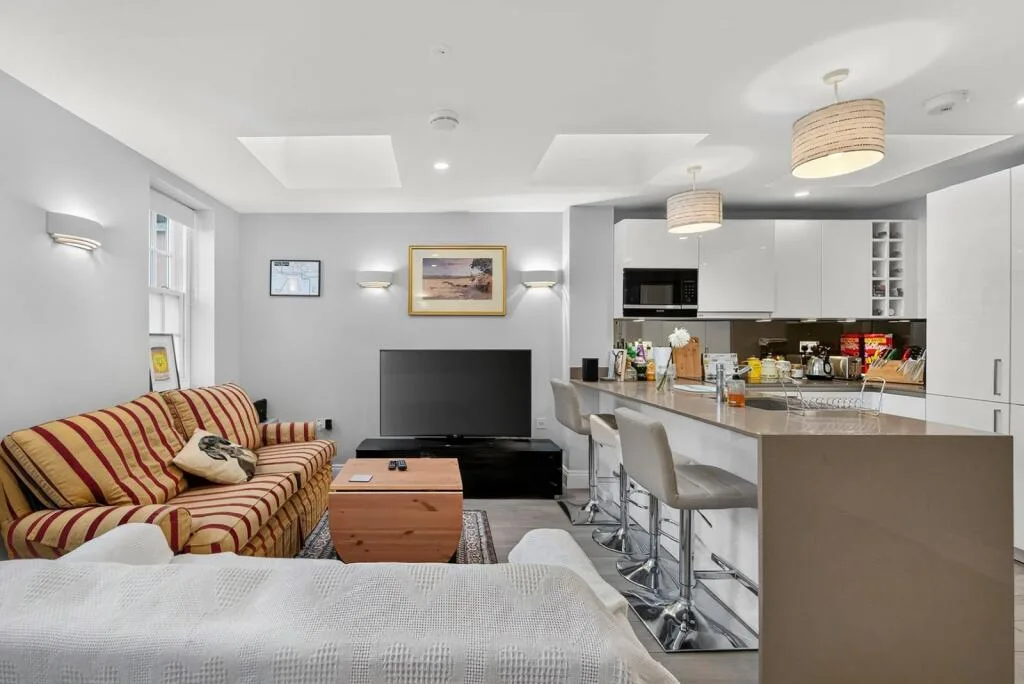 2 bedroom flat for rent