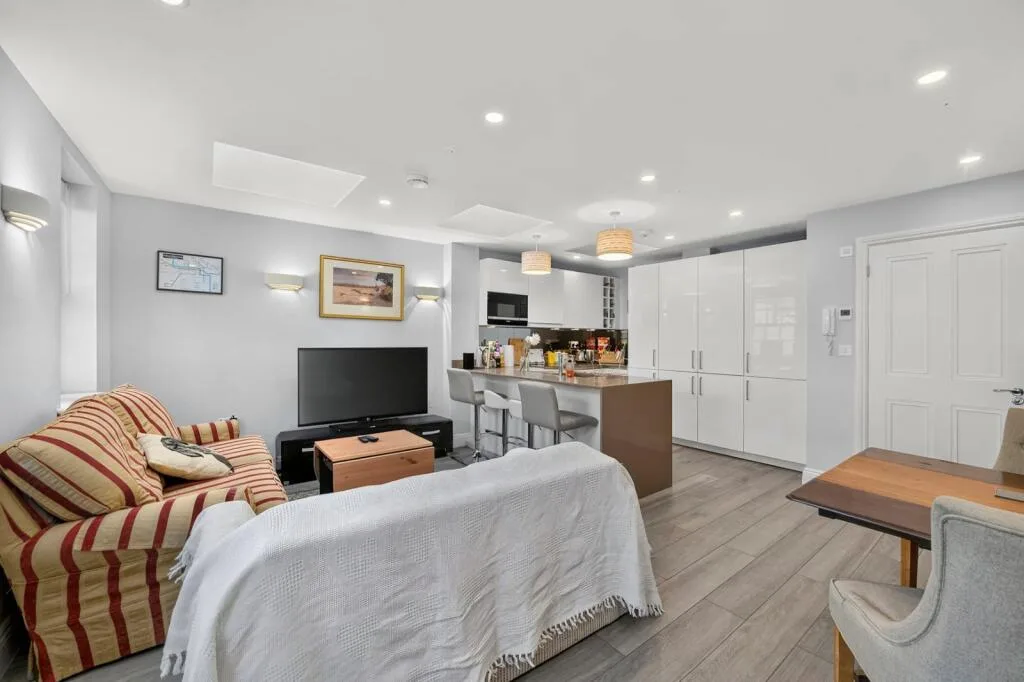 2 bedroom flat for rent