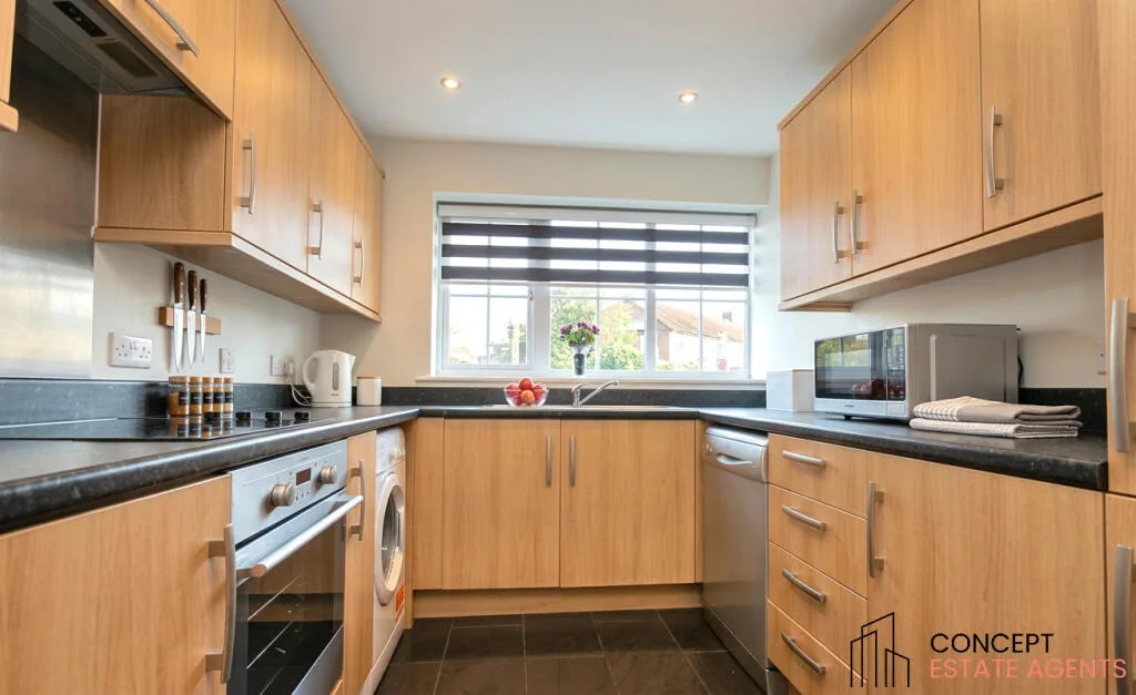 4 bedroom terraced house for rent