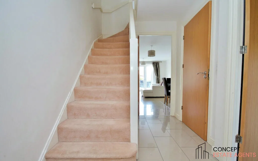 4 bedroom terraced house for rent