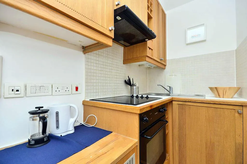 Studio flat for rent