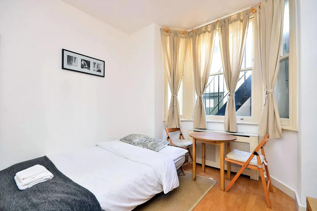 Studio flat for rent
