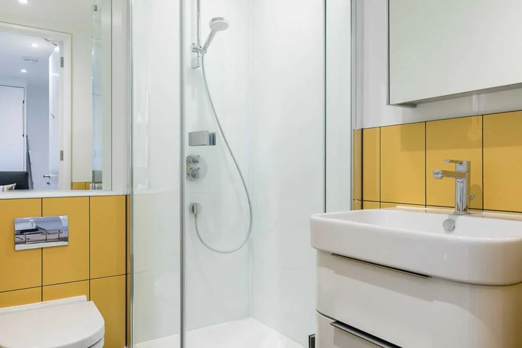 Serviced studio apartment for rent