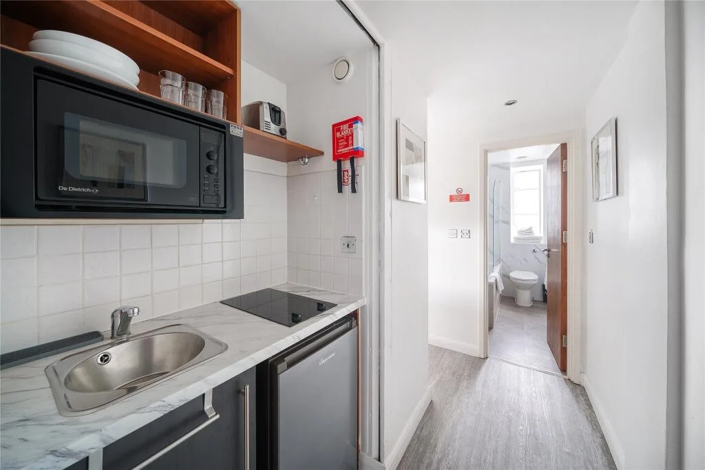 Studio flat for rent