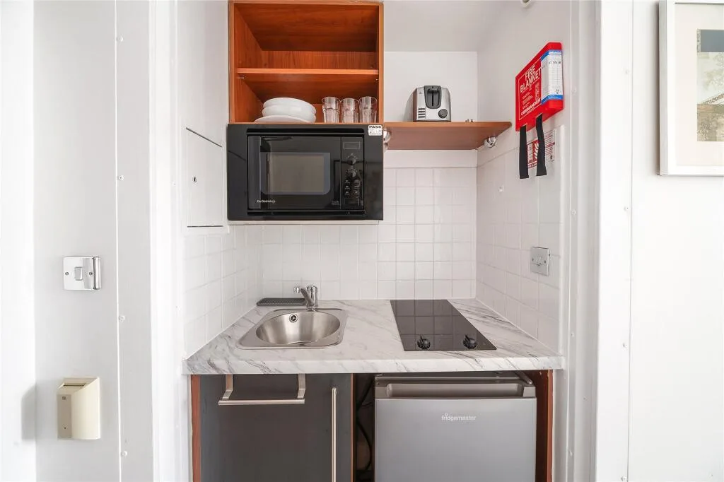 Studio flat for rent