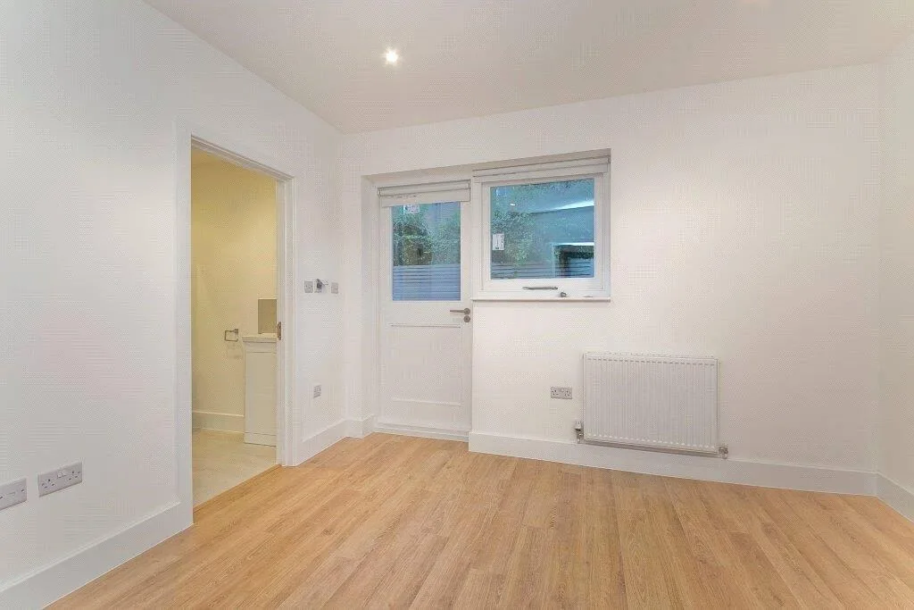 2 bedroom house for rent