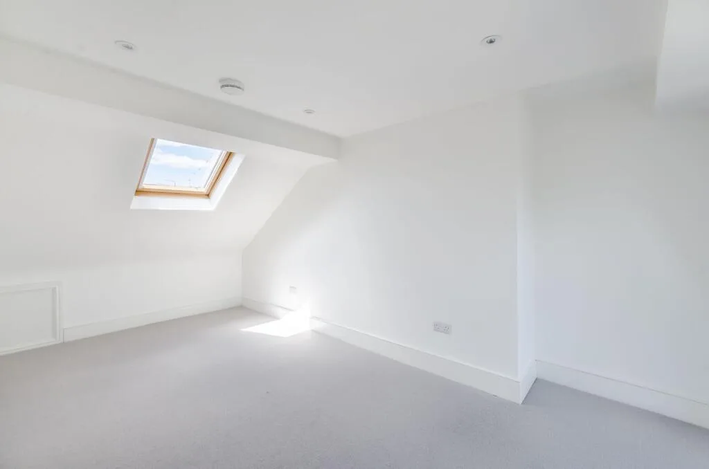 3 bedroom maisonette for rent