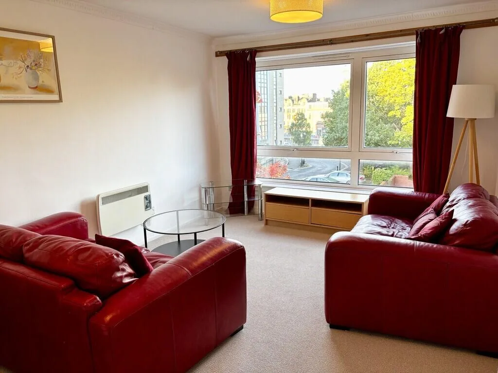 2 bedroom flat for rent