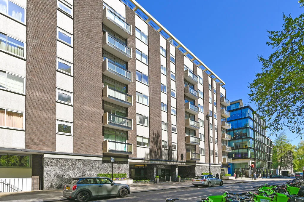 1 bedroom maisonette for rent