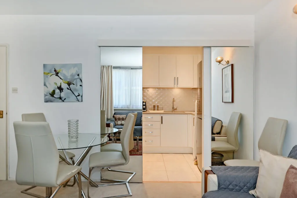 1 bedroom maisonette for rent