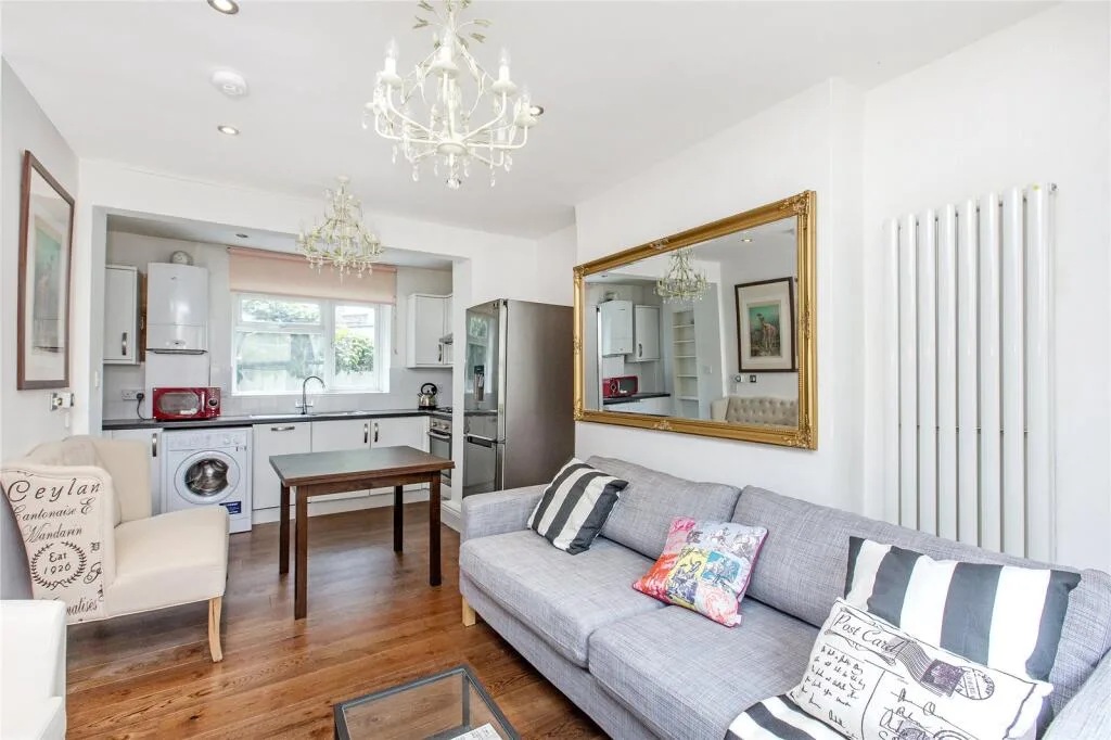 2 bedroom flat for rent