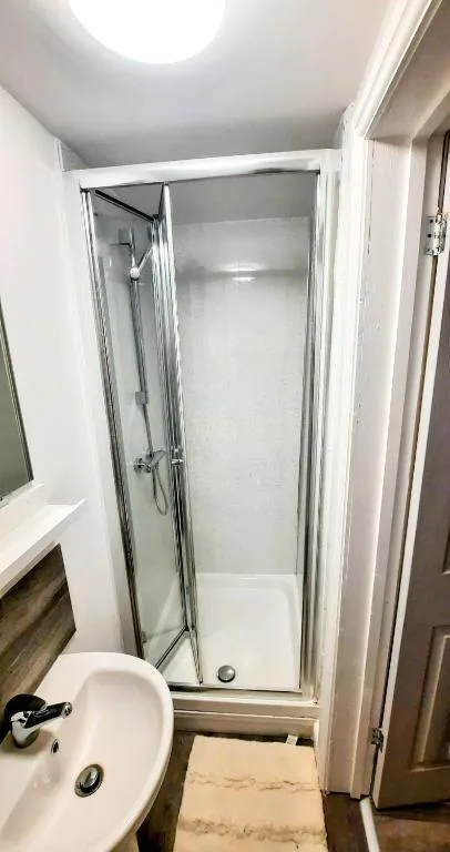 1 bedroom house for rent