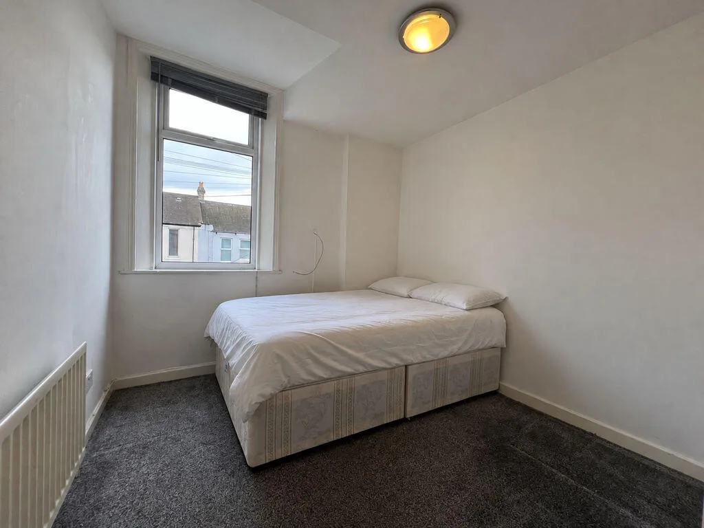 5 bedroom maisonette for rent