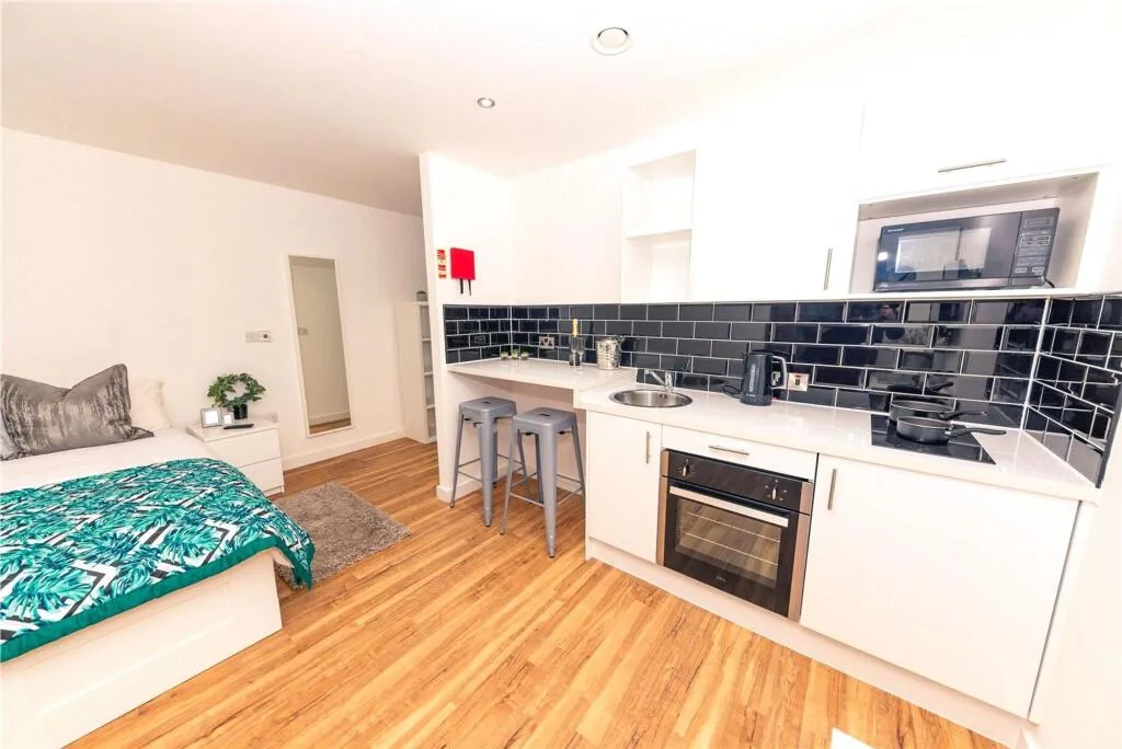 Studio flat for rent
