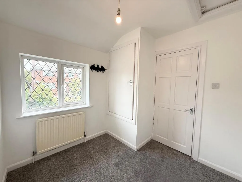 3 bedroom end of terrace house for rent