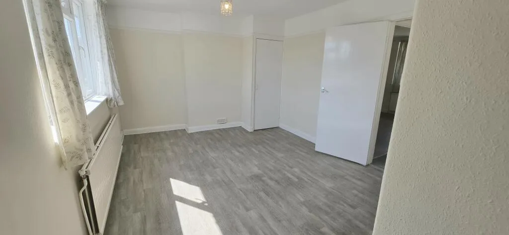 2 bedroom semi-detached house for rent