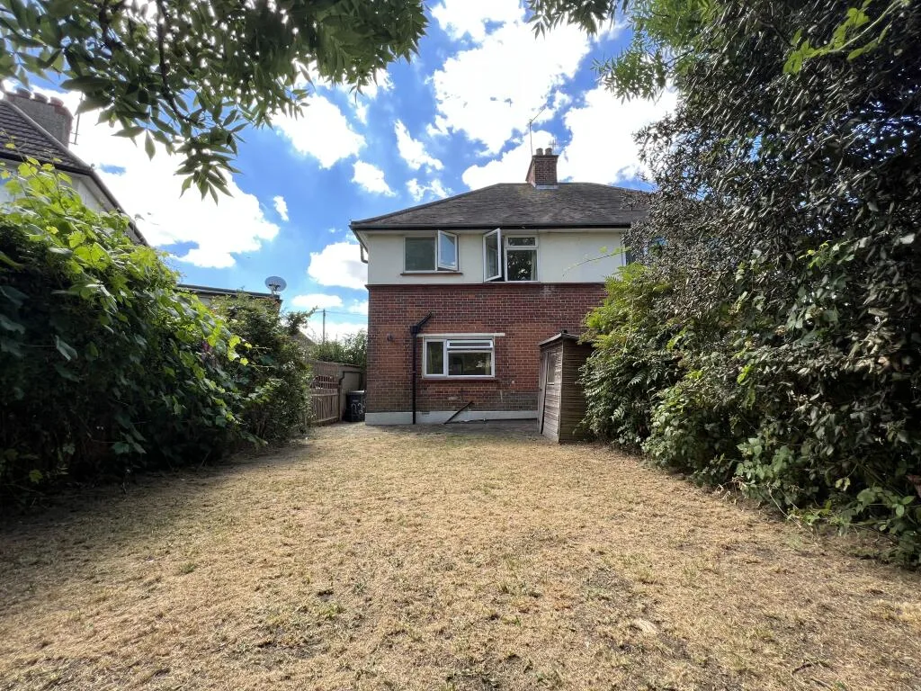 2 bedroom semi-detached house for rent