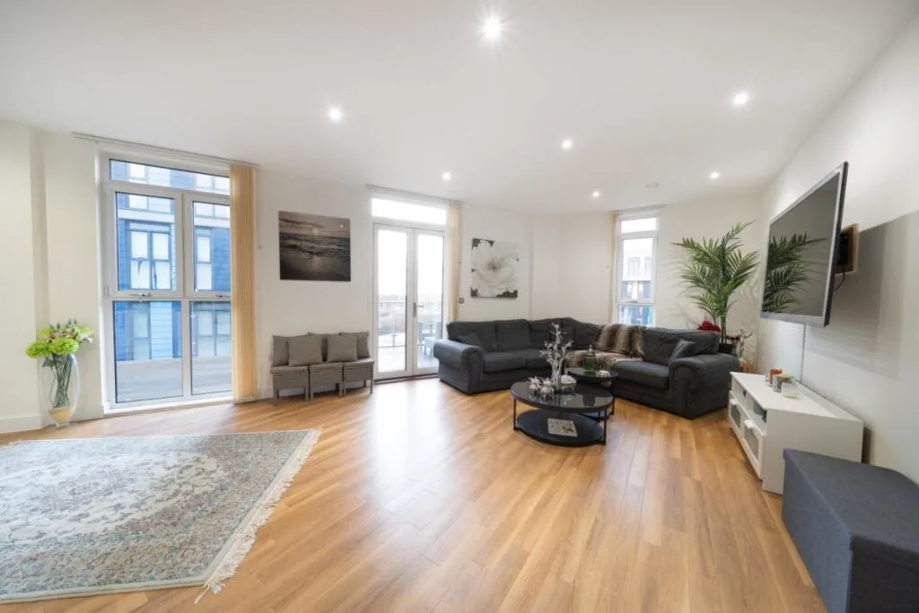 3 bedroom flat for rent