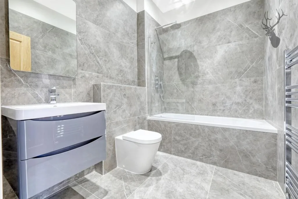 4 bedroom semi-detached house for rent