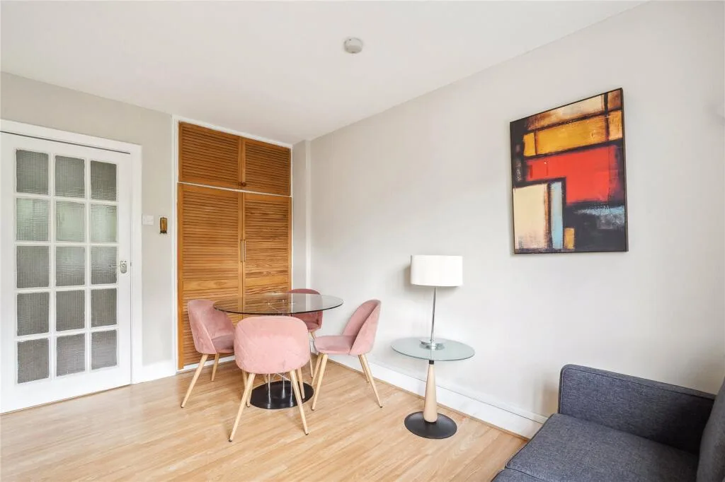 Studio apartment for rent