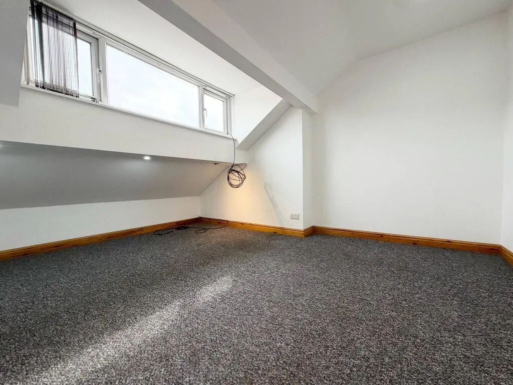 4 bedroom terraced house for rent