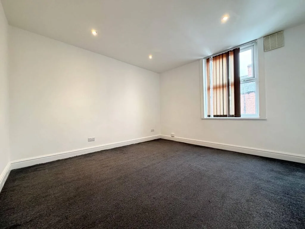 4 bedroom terraced house for rent