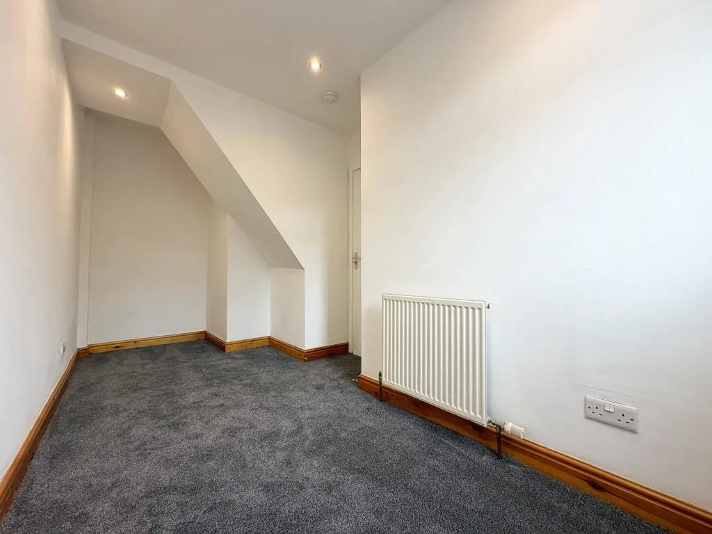 4 bedroom terraced house for rent