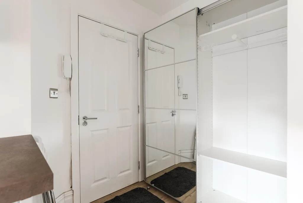 Studio flat for rent