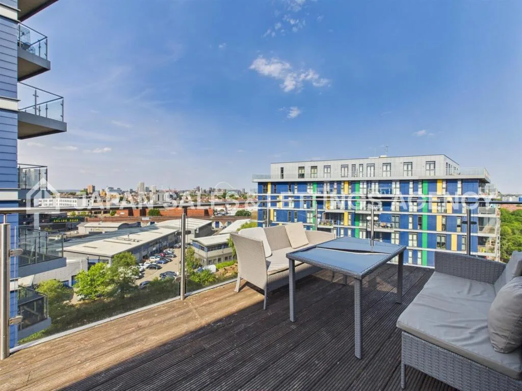 3 bedroom flat for rent