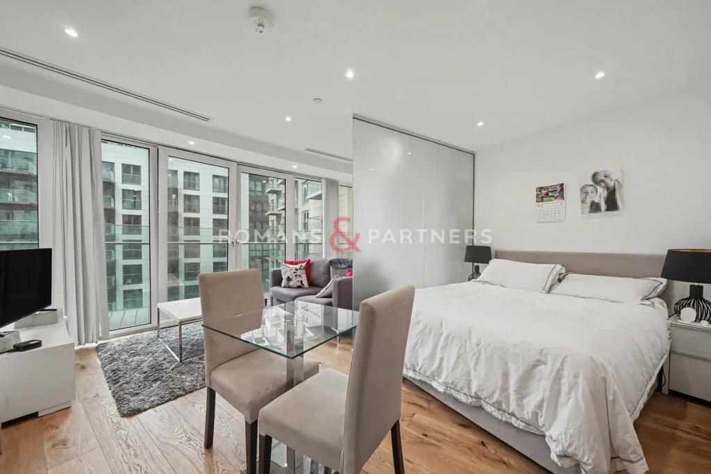 Studio flat for rent
