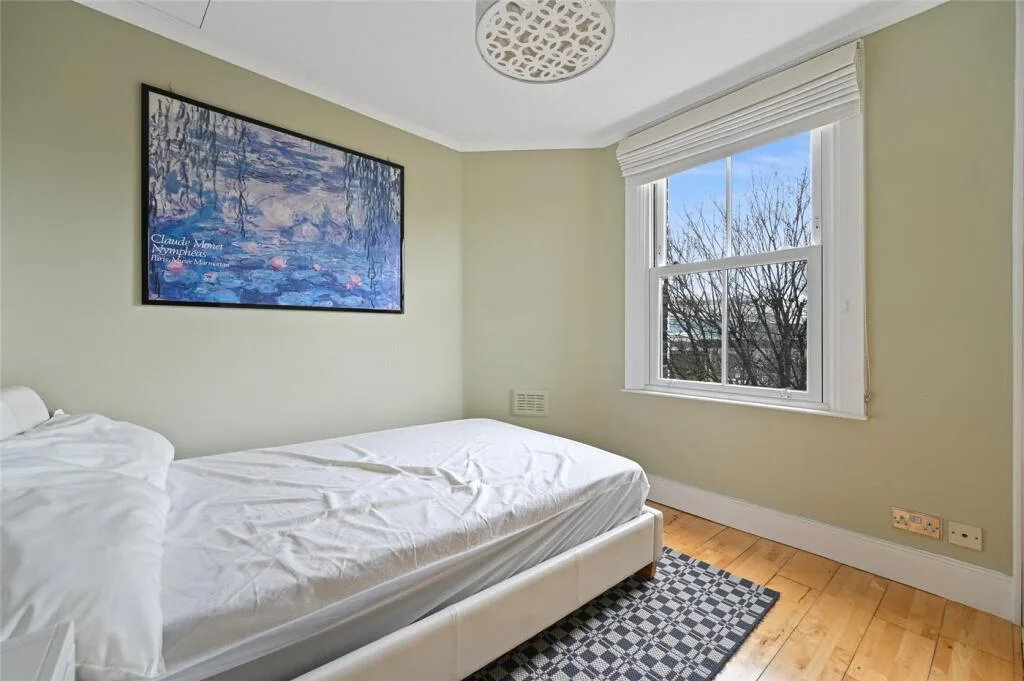 2 bedroom maisonette for rent