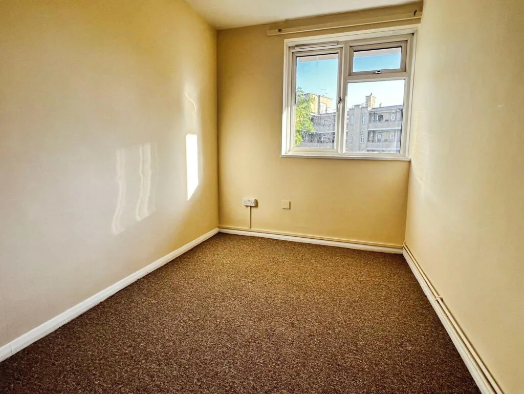 3 bedroom maisonette for rent