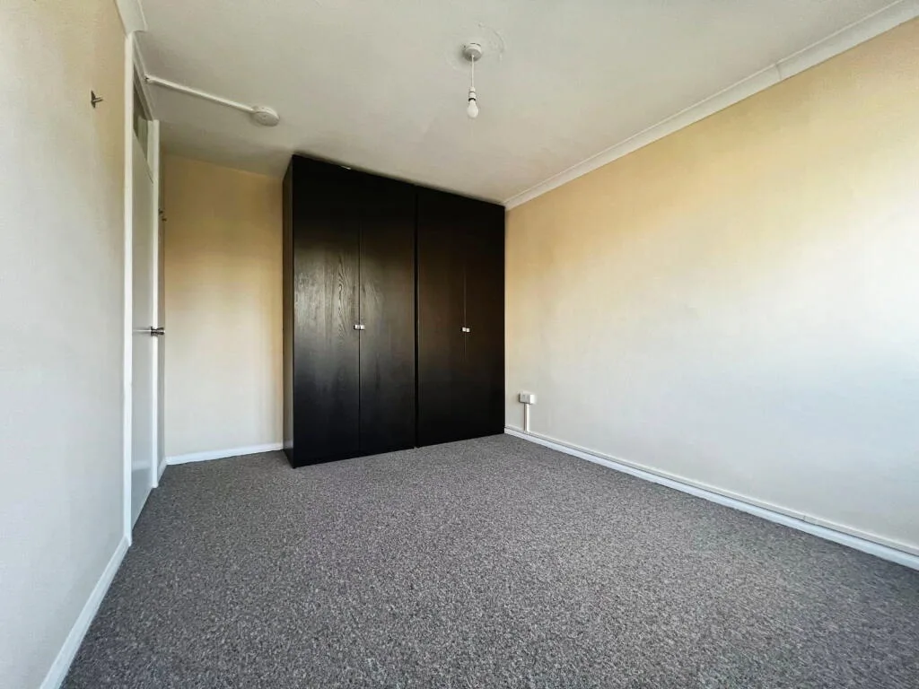3 bedroom maisonette for rent