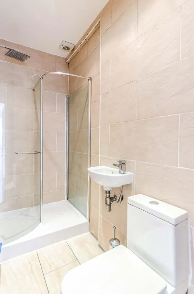 3 bedroom flat for rent