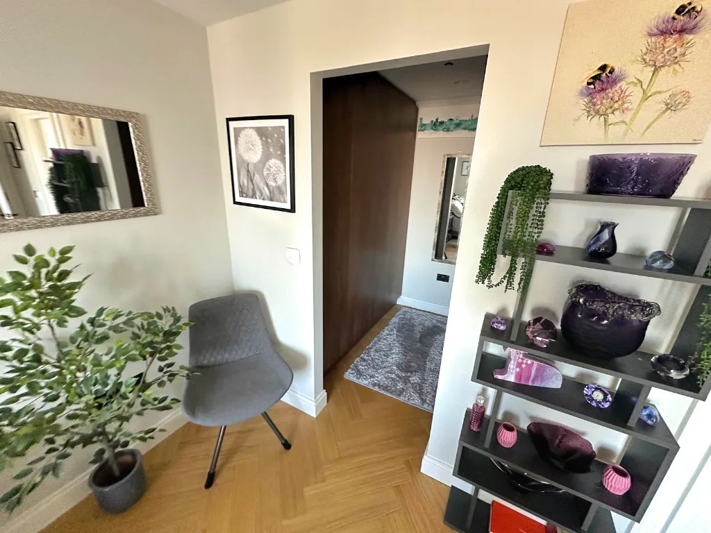 2 bedroom penthouse for rent
