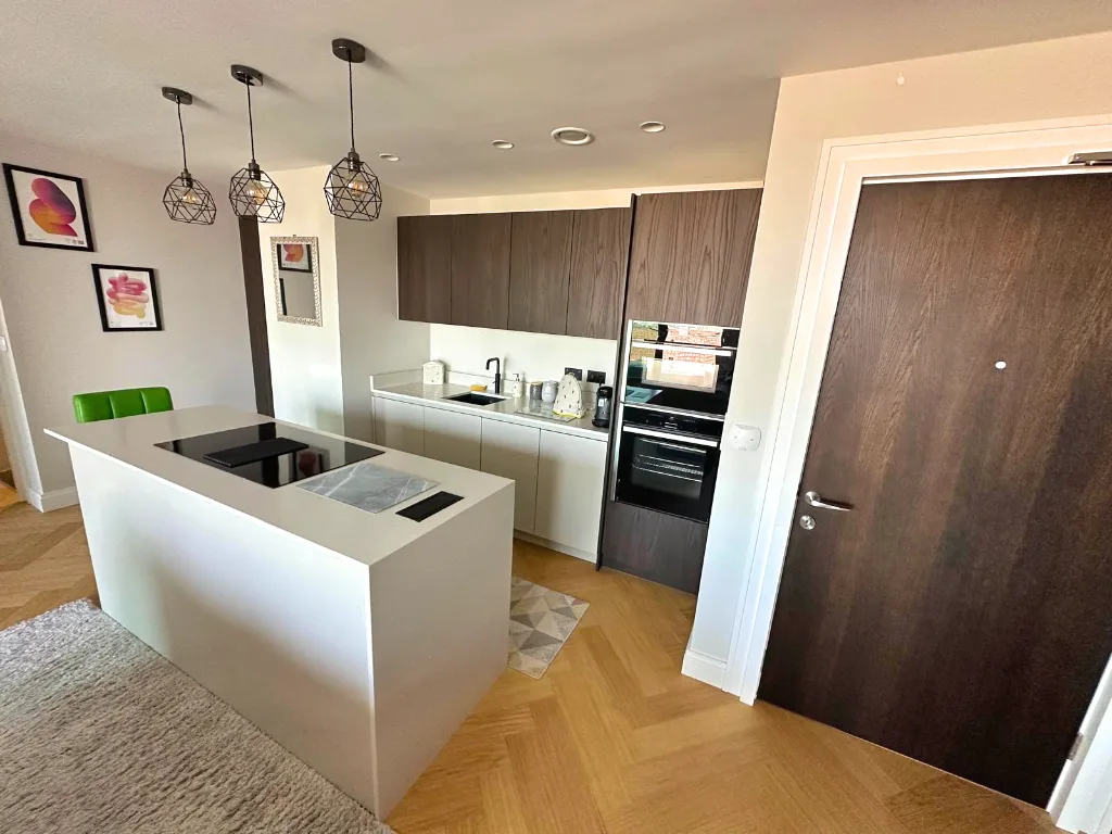 2 bedroom penthouse for rent