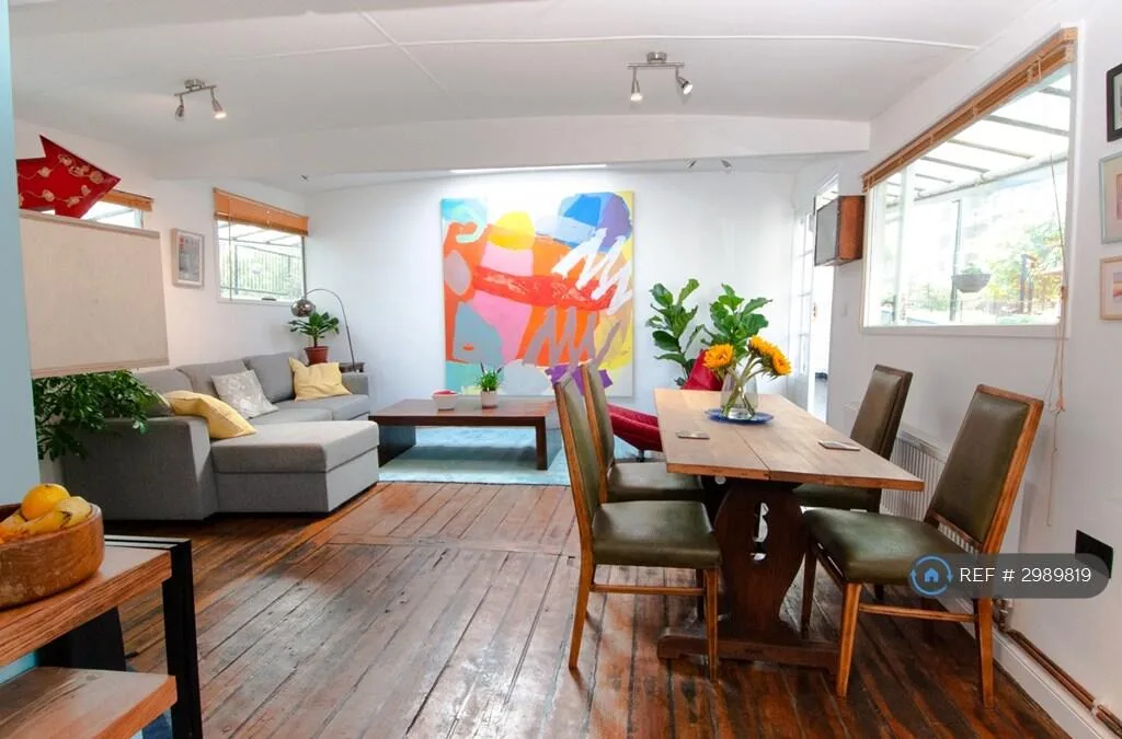 2 bedroom house boat for rent