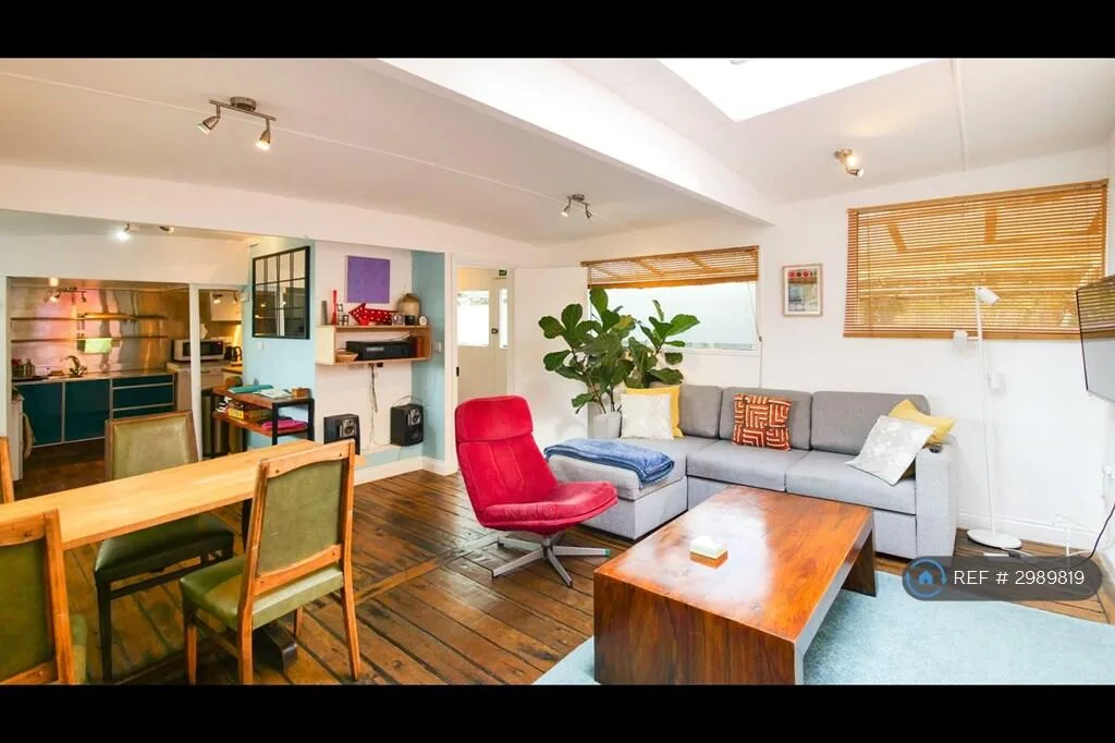 2 bedroom house boat for rent