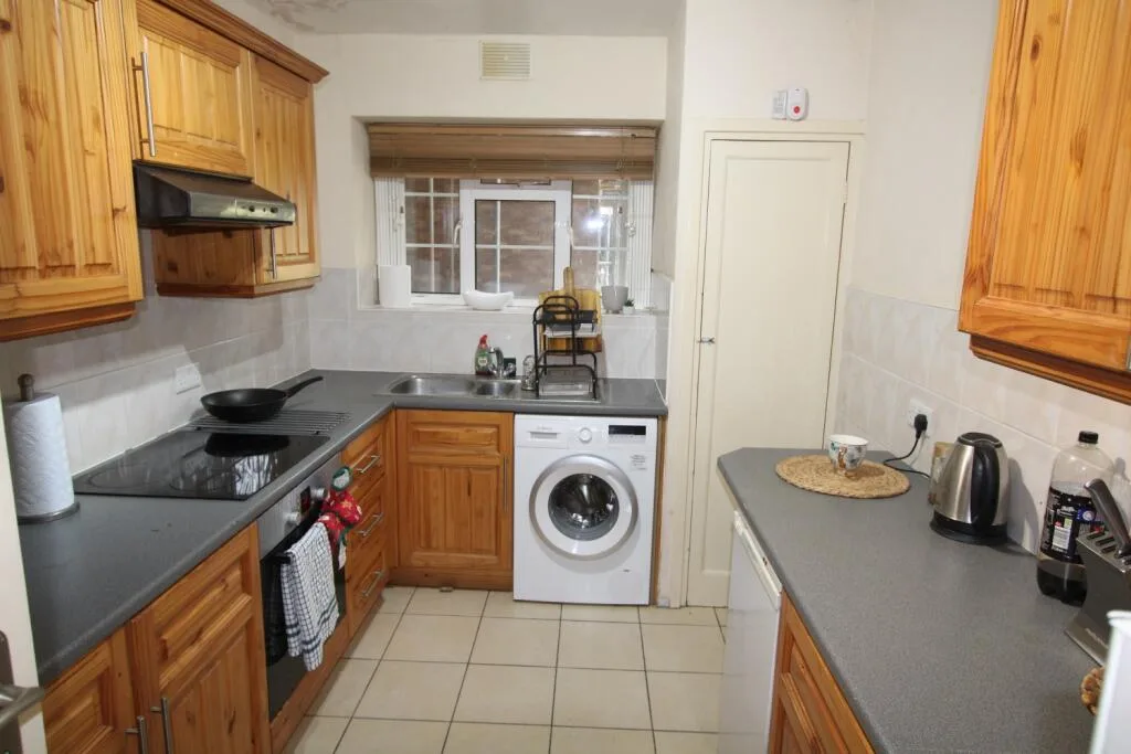 1 bedroom ground floor flat for rent