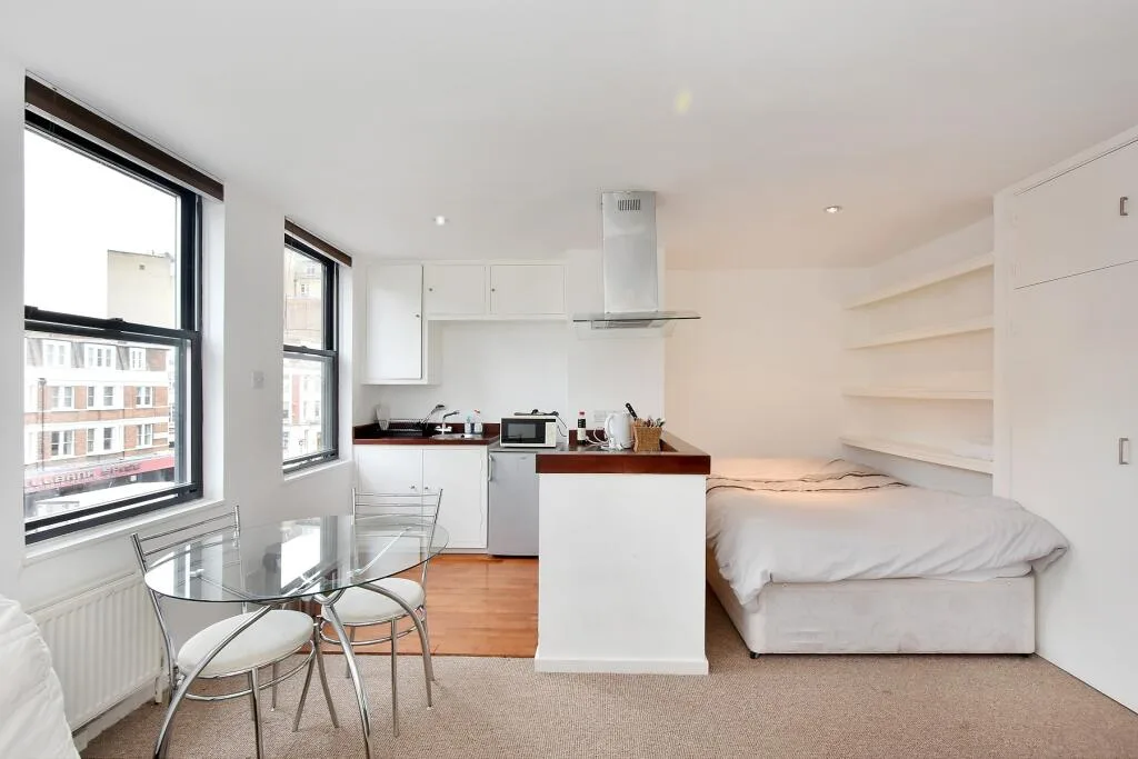 Studio flat for rent