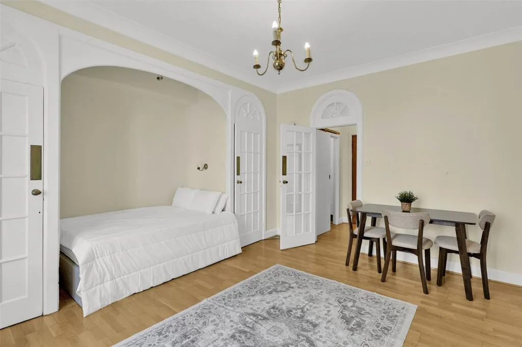 Studio apartment for rent