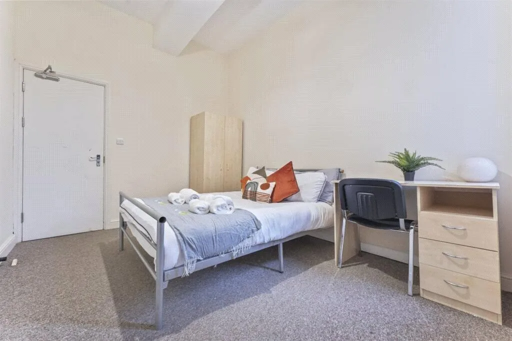 4 bedroom apartment for rent