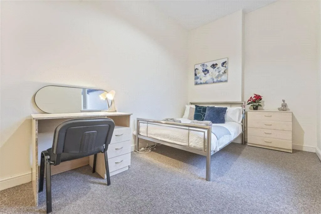 4 bedroom apartment for rent