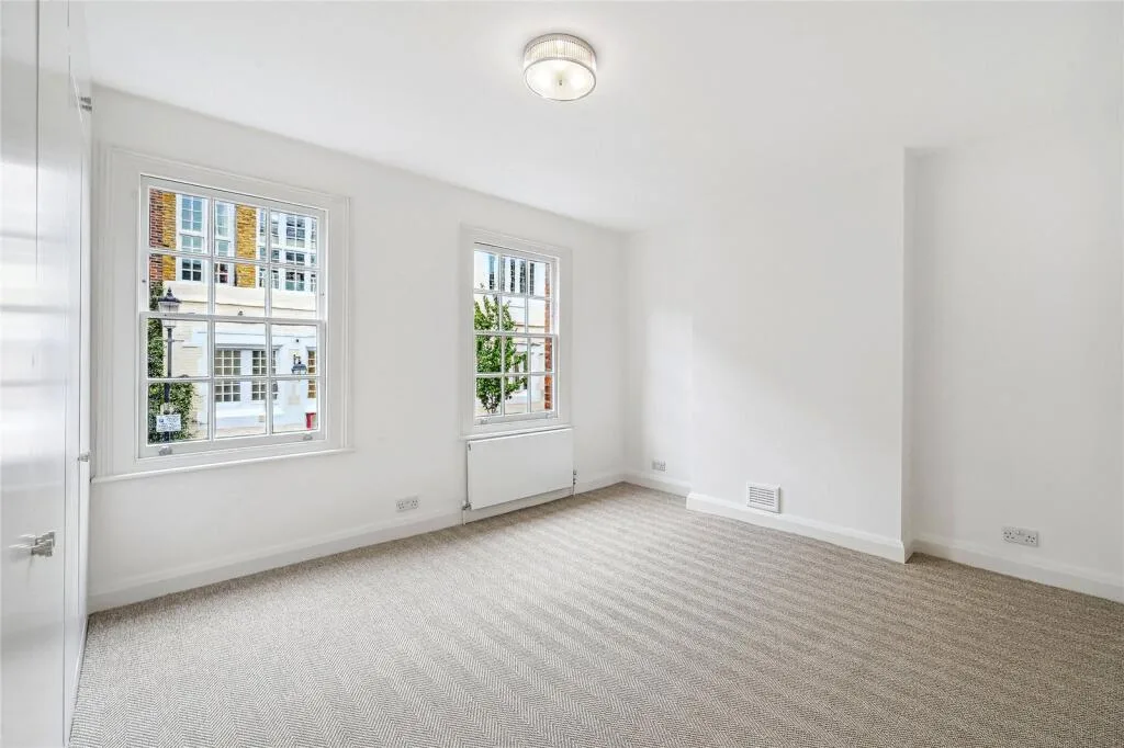5 bedroom terraced house for rent