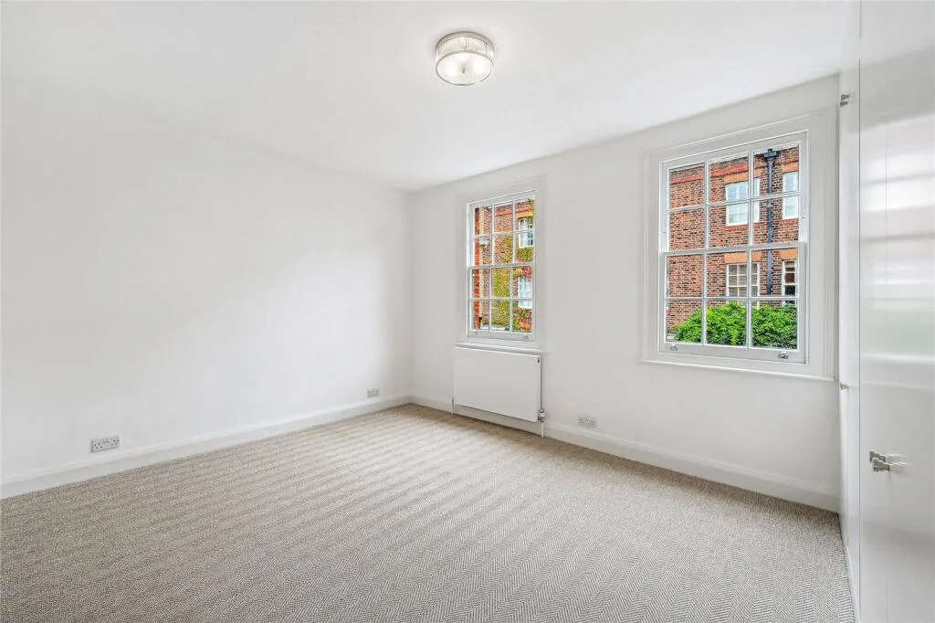 5 bedroom terraced house for rent