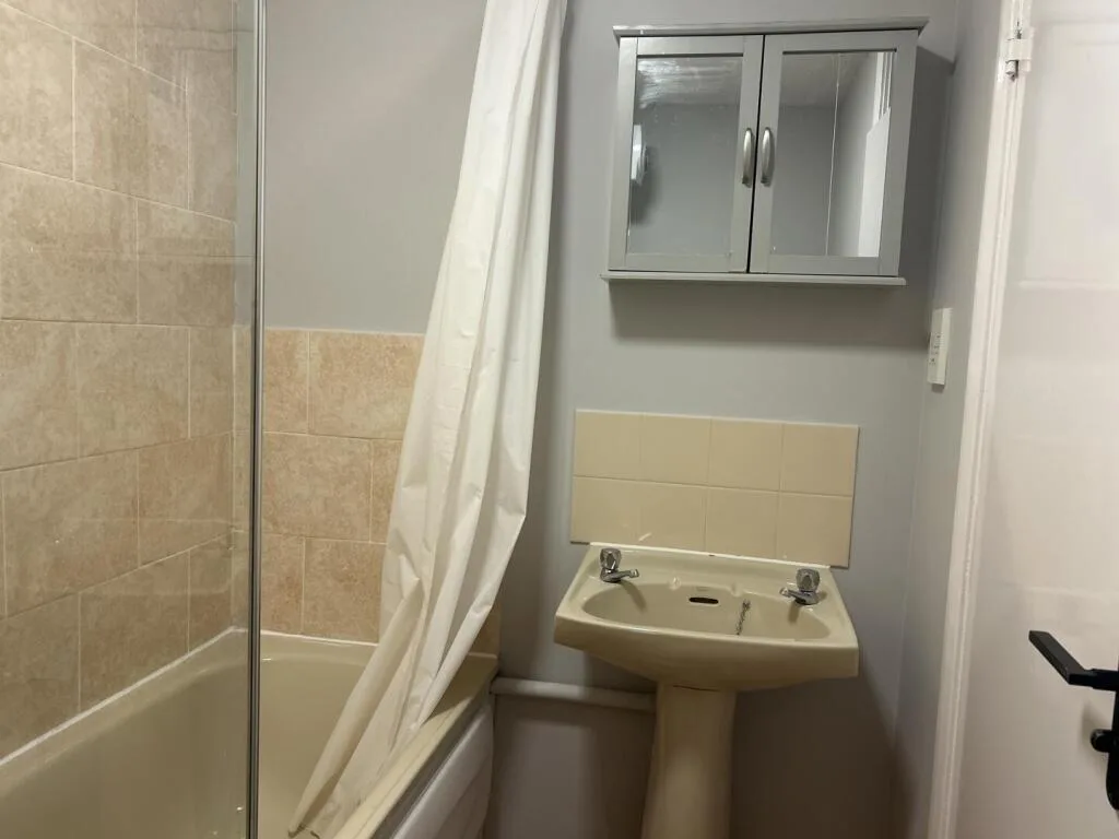 1 bedroom house for rent